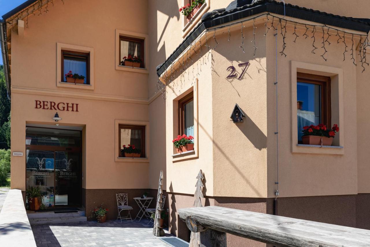 Berghi Hotel And Apartments Kranjska Gora Exterior foto